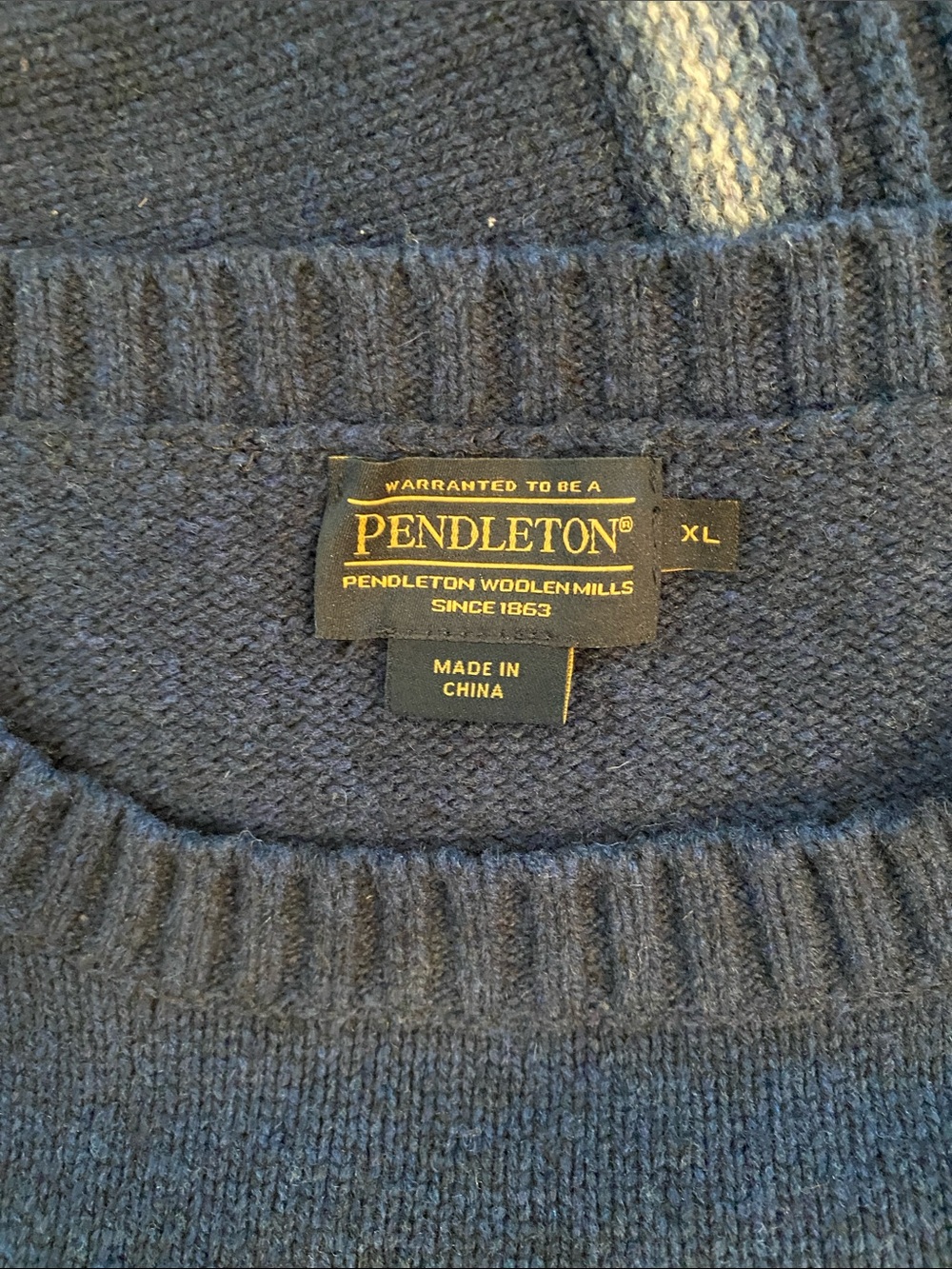 Pendleton Aztec wool - Picture 3 of 3